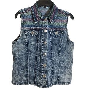 WOMEN’S Stonewashed blue jean jacket vest size 1XL 14/16
